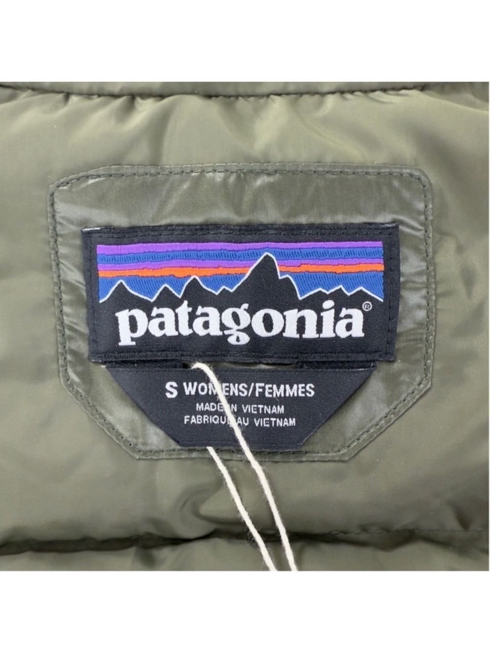 Patagonia NWT Women's Size Small Raven Rocks 75% Down 25% Feathers 28030 - Picture 2 of 13